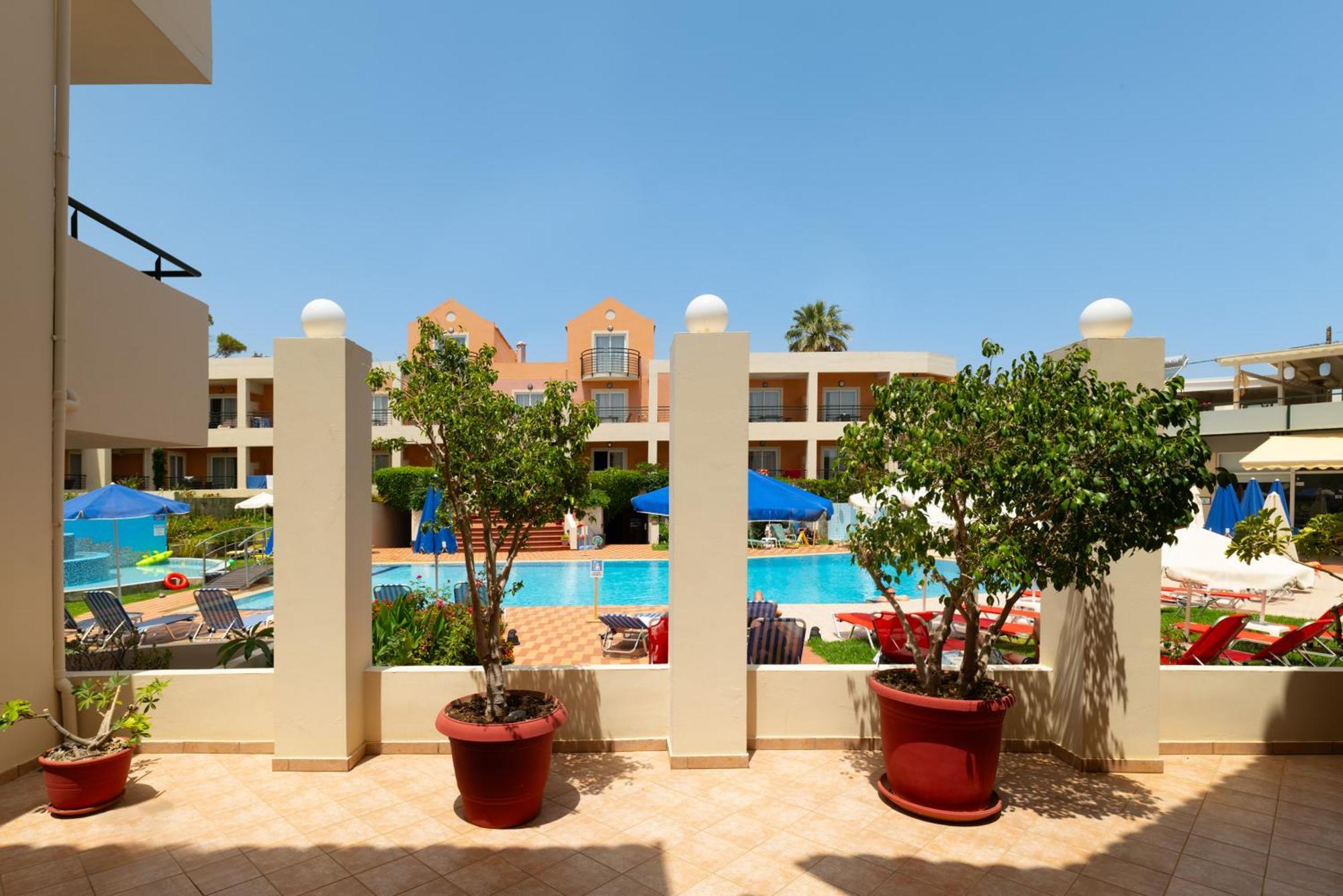 Pegasus Hotel Stalos Exterior photo
