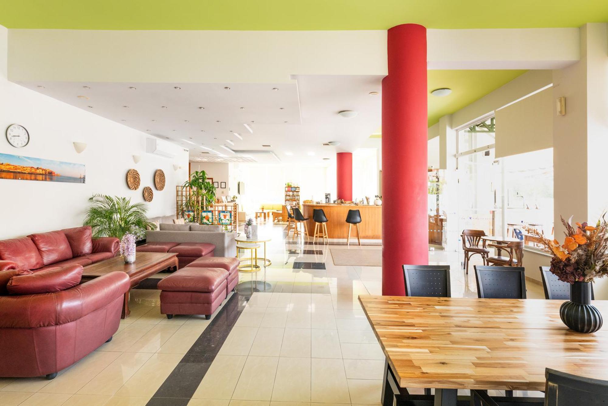 Pegasus Hotel Stalos Exterior photo
